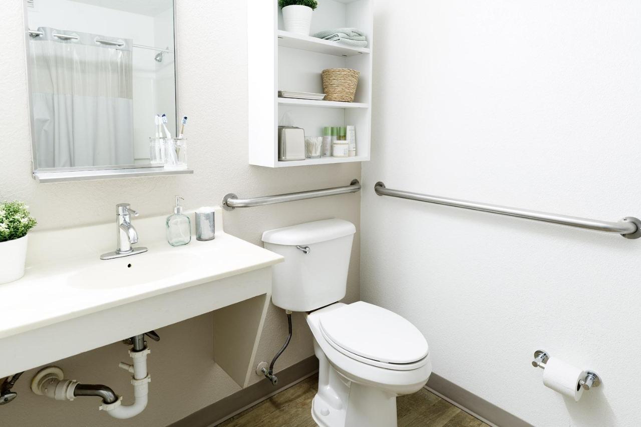 Intown Suites Extended Stay Houston Tx - Hobby Airport Eksteriør bilde