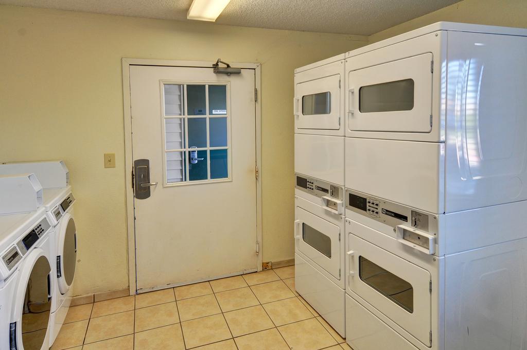 Intown Suites Extended Stay Houston Tx - Hobby Airport Eksteriør bilde